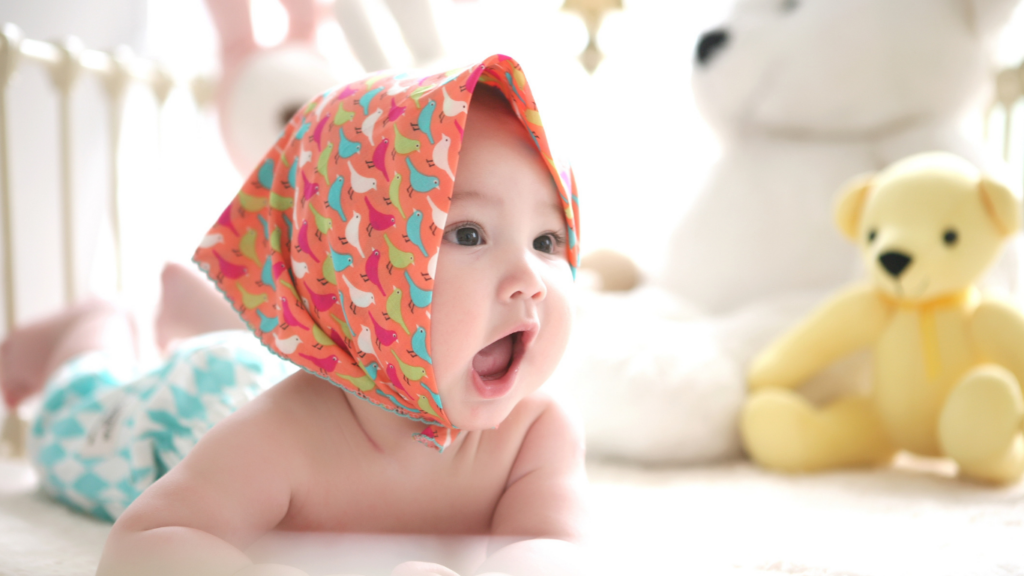 赤ちゃん　腹ばい